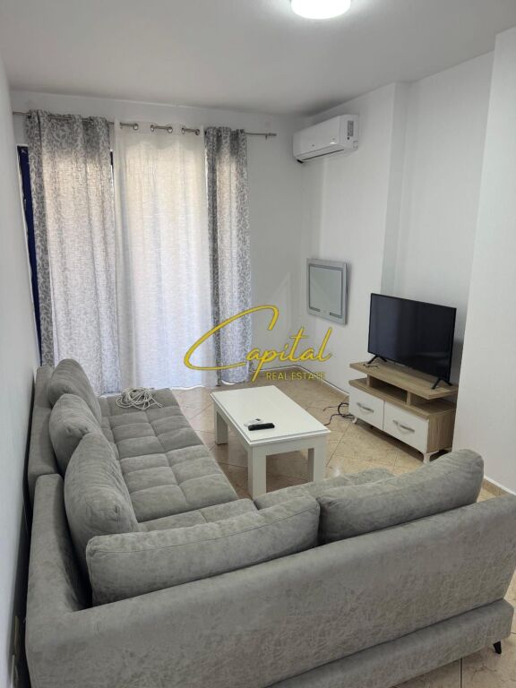 APARTAMENT ME QIRA 1+1 AMBASADA AMERIKAN 55.000 LEKE