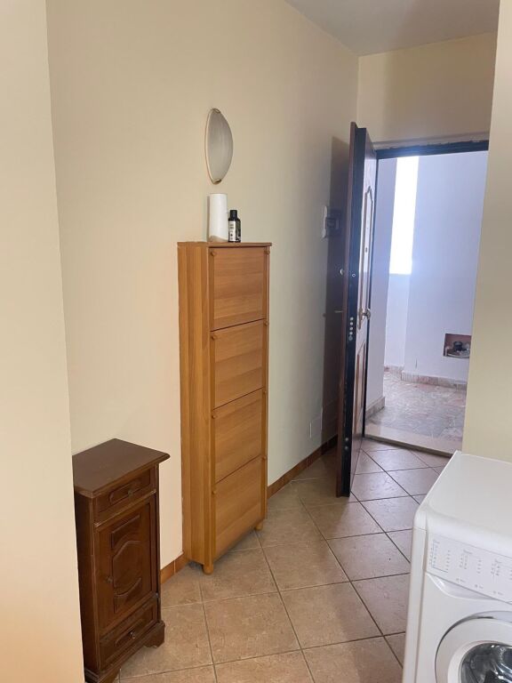 SHITET APARTAMENT 1+1 PRANE MARKATES QENDER DURRES 95000 EURO