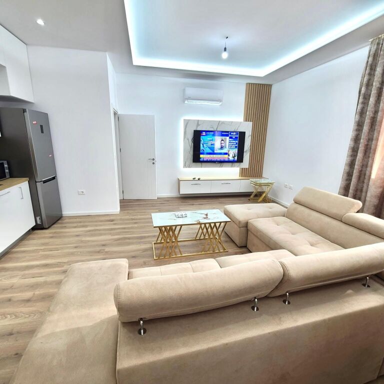 Jepet Me Qera: Shtëpi Private ( 1 Kateshe Me Oborr ) 2+1 ** Teg - Rr. E Vilave - 100% I Ri, Cilesi Premium | Jepet Bosh Ose I Mobiluar ** Sipas Kerkeses | 60,000 Leke/Muaj