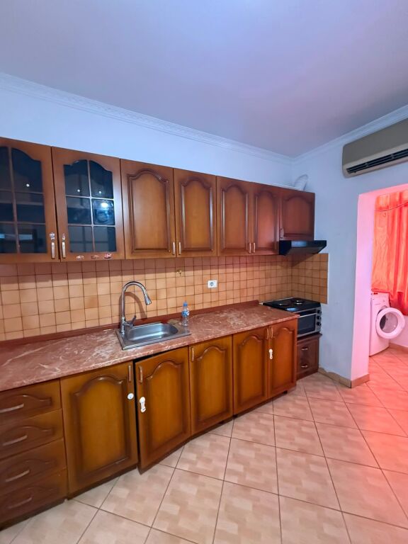 Rent | Apartament 1 + 1 | Xhamlliku | 400 €/month