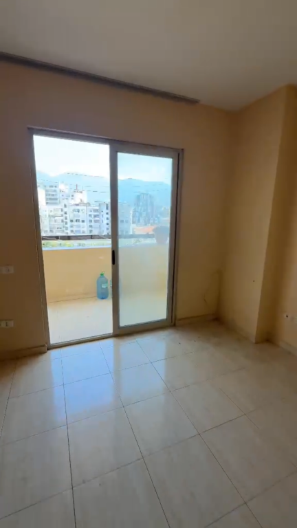 Apartament 2+1 per shitje Bulevardi zogu i pare !