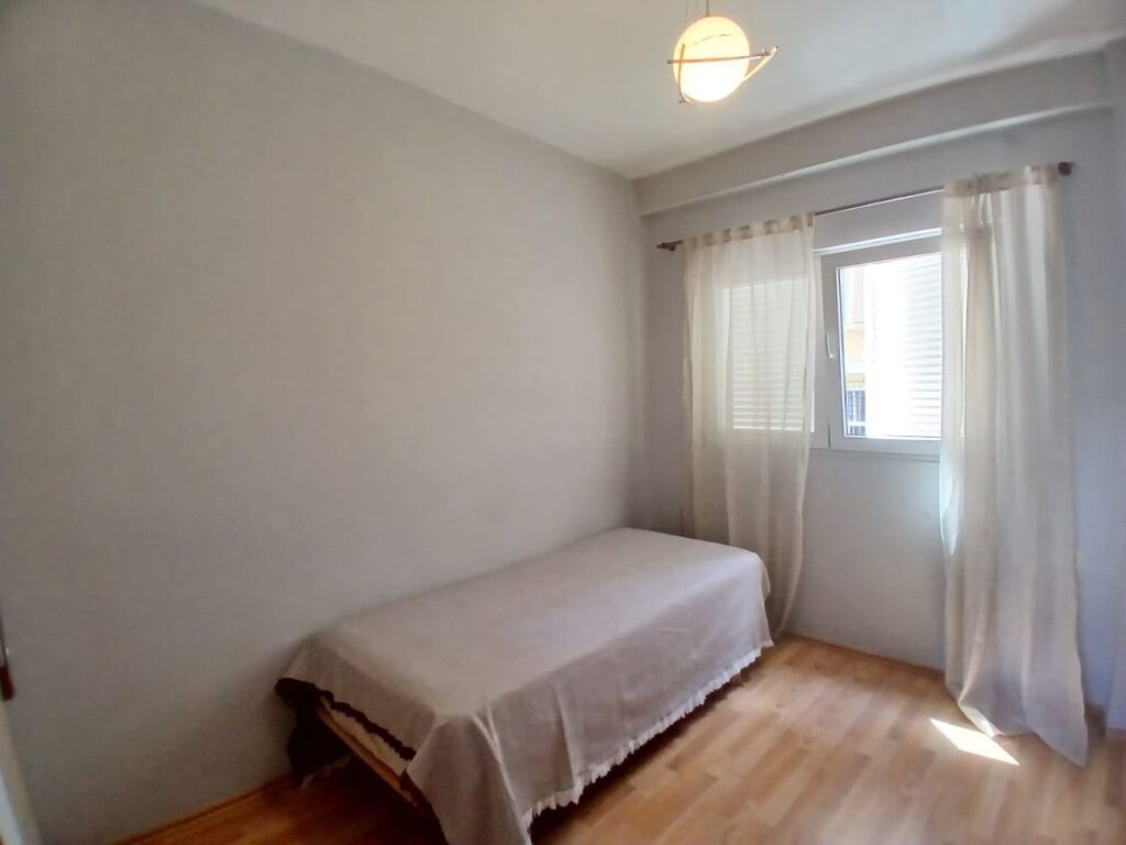 Jepet Me Qera Apartament 2+1+2 Ballkone