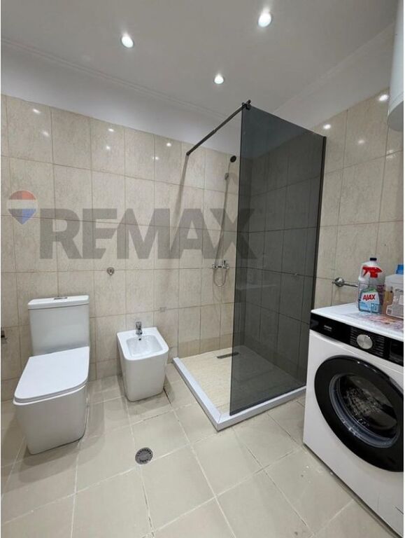 Apartament 2+1 per shitje ne Yzberisht