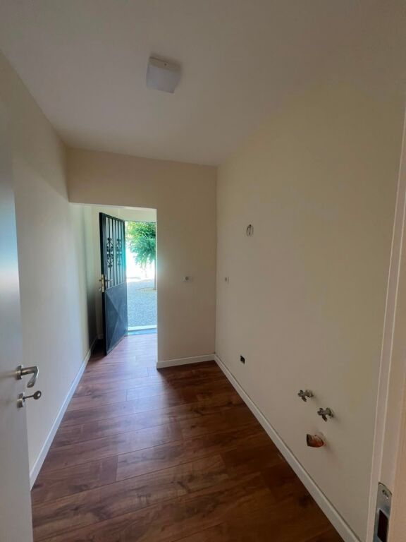 🏡 Shitet Apartament 2+1 me Kuzhinë të Veçuar dhe Depo – Vala Park, Durrës