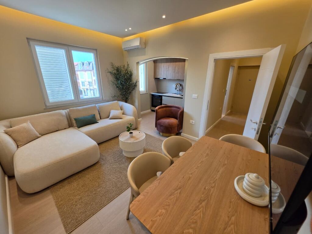 APARTAMENT MODERN 2+1 PER QIRA, RRUGA BARDHYL!