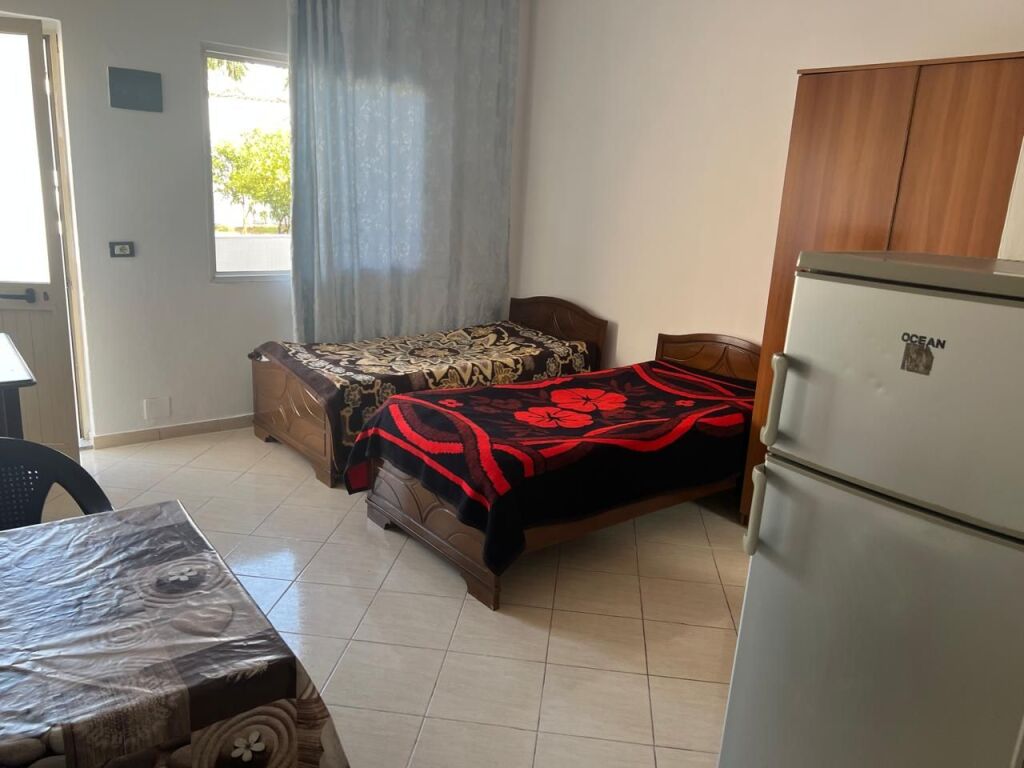 GARSIONERE 25000 LEKE.RRUGA E DURRES.