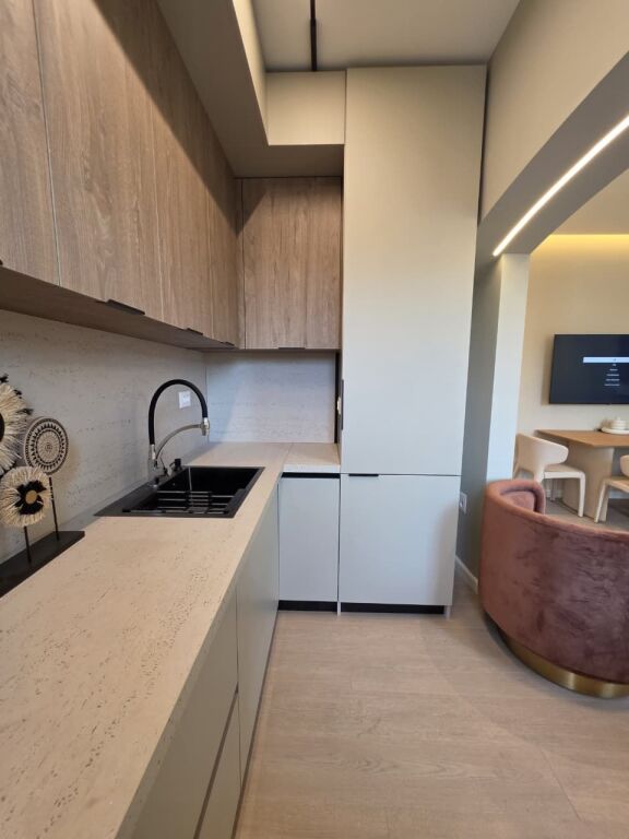 🚨 Mundësi e Rrallë! Me Qera: 2+1 Modern me Kuzhinë të Veçuar –  Brryl / Rruga Bardhyl (90 m2) 100% I ri 🤩 700€/Muaj