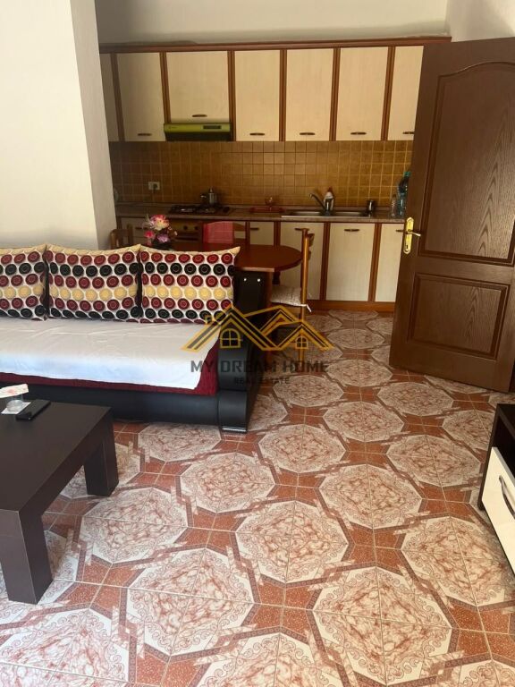 APARTMENT 1+1 FOR SALE IN THE CENTER OF DURRES NEAR THE COURT!