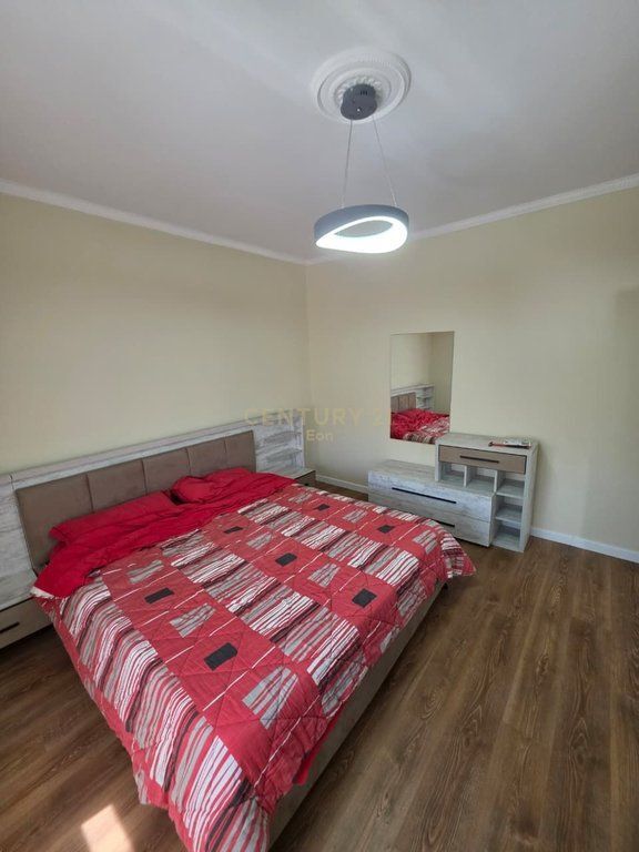 Shtëpi Me Qira në plazhin e Durrësit - 800€ neto | 189 m²