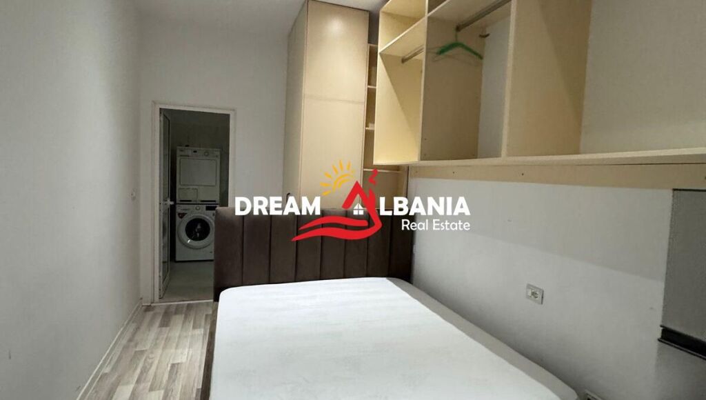 Jepet me qera garsoniere me mobilim modern ne rrugen e Barrikadave(ID 4201105 ) f
