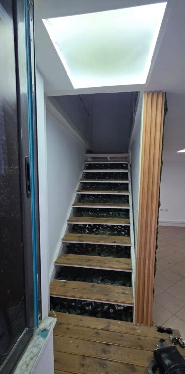 Rent | Ambjent Biznesi, Duplex | 21 Dhjetori | 800 €/month