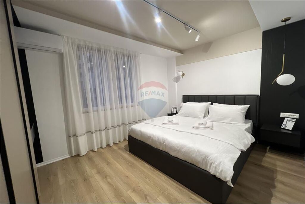Duplex Luksoz 2+1+2 Per Qira Ne Qender!