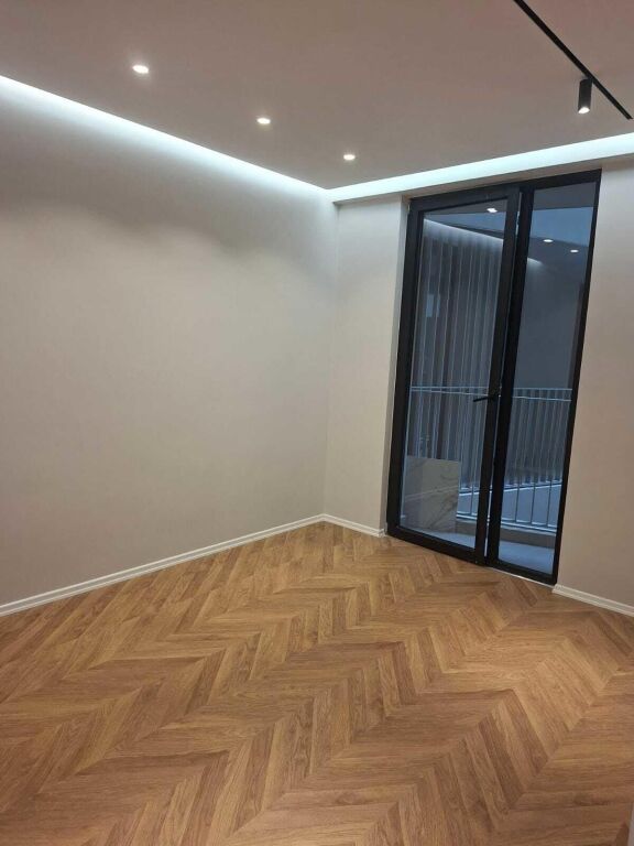 APARTAMENT ME QERA 2+1+2 MINE PEZA 100.000 LEKE FH-83788