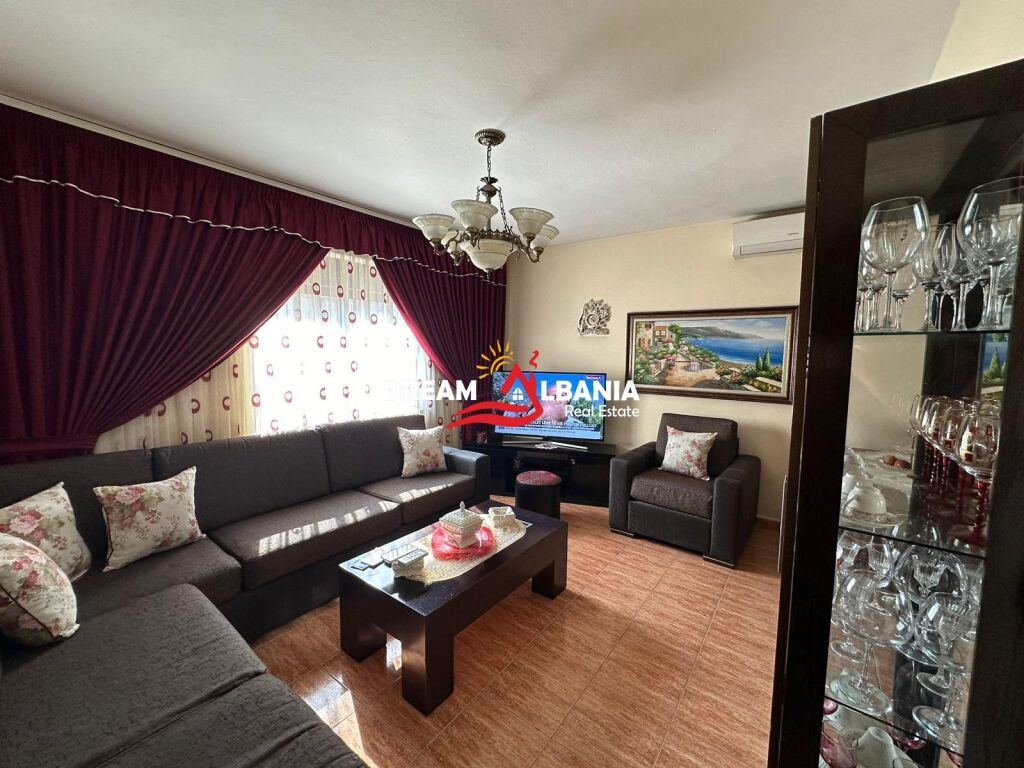 Appartamento con due camere da letto in affitto a New Bazaar (ID 4229267)