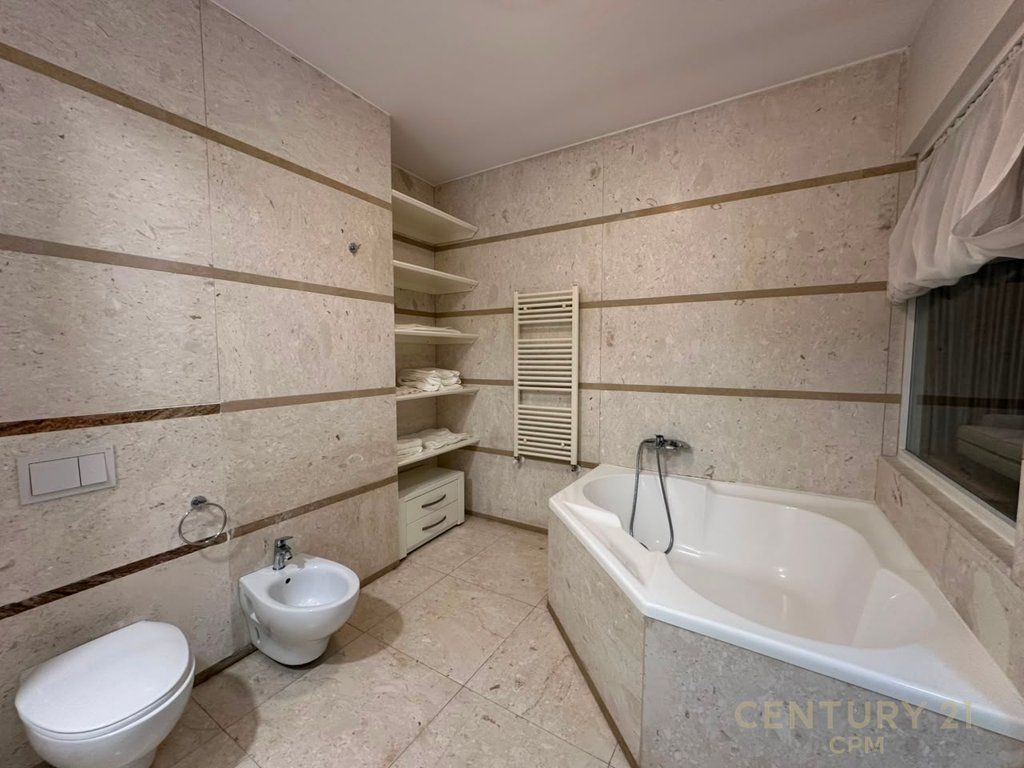 Vile Per Qira Tek Tuscany Villas Prane Teg! 3,700 € /Muaj Sip. Totale  495m2