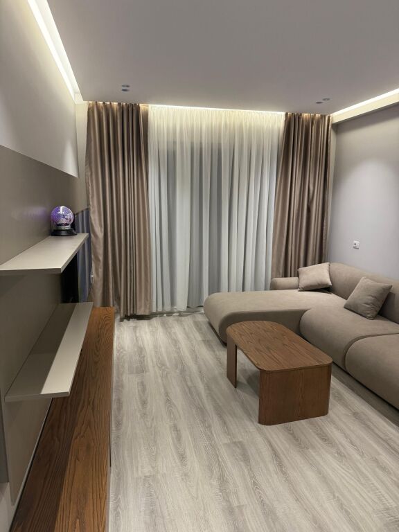 Rent | Apartament 1 + 1 | Rruga Dritan Hoxha | 700 €/month