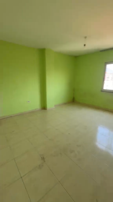 Apartament 2+1 per shitje Bulevardi zogu i pare !