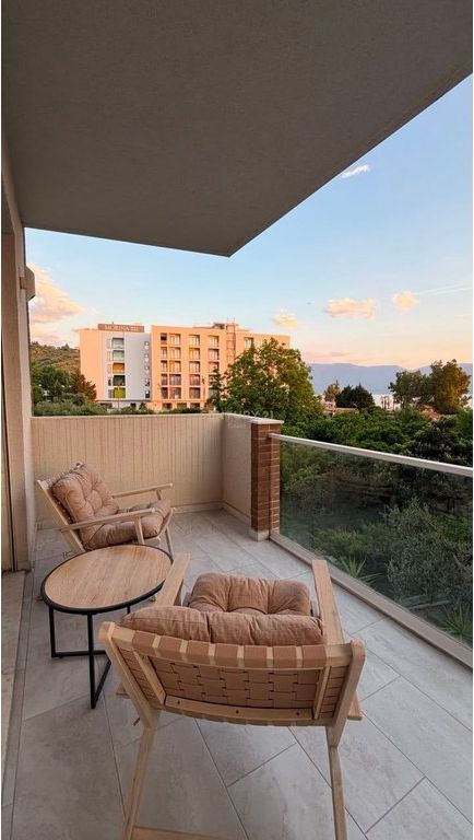 Appartamento 1+1 in vendita – Prima linea sul mare | Radhimë