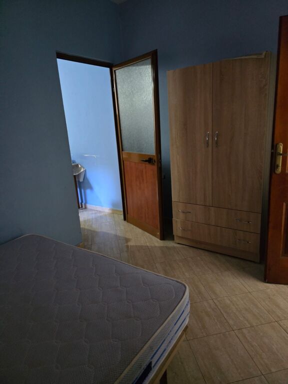 Qera | Apartament 1 + 1 | Rruga 5 Maji | 250 €/muaj