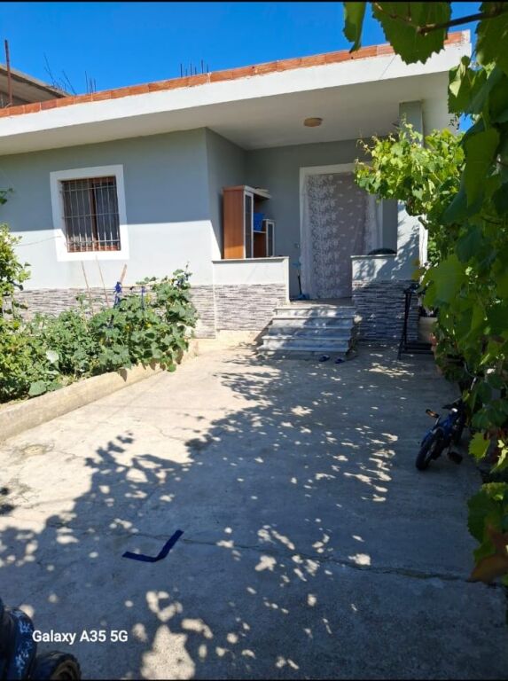 🏡 Jepet me Qira Shtëpi Private 2+1 – Kënet, Durrës