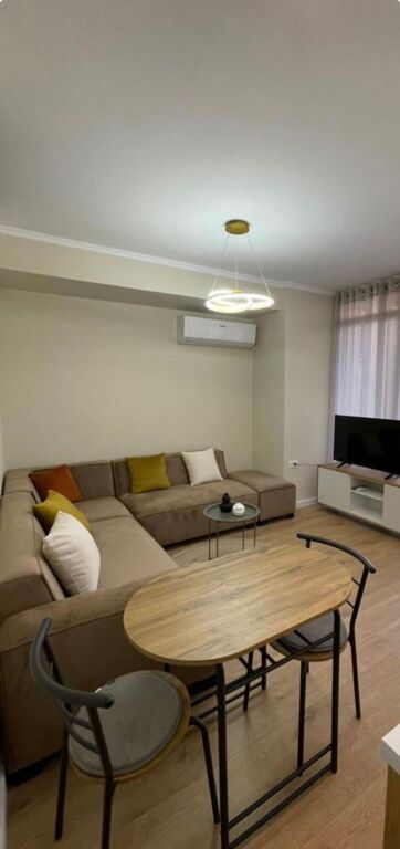 Super apartament me qera 1+1 Astir Vila-L