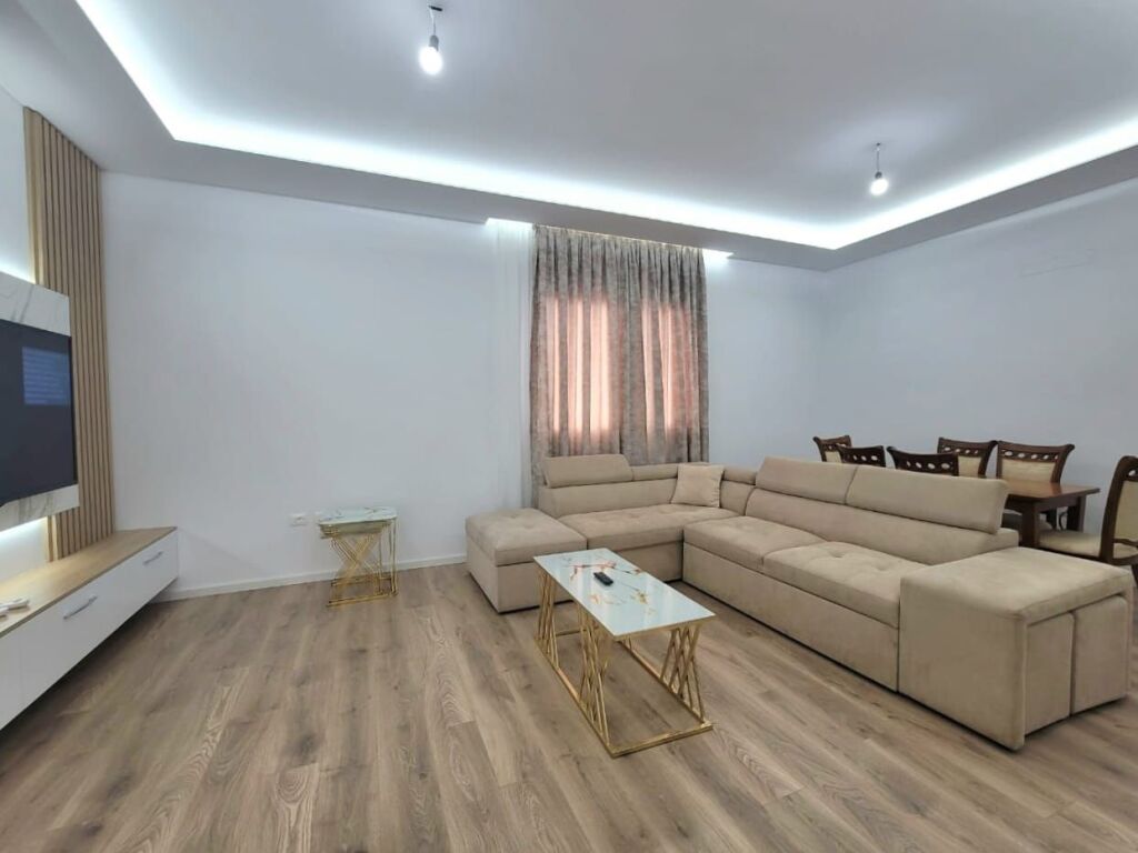 Jepet Me Qera: Shtëpi Private ( 1 Kateshe Me Oborr ) 2+1 ** Teg - Rr. E Vilave - 100% I Ri, Cilesi Premium | Jepet Bosh Ose I Mobiluar ** Sipas Kerkeses | 60,000 Leke/Muaj