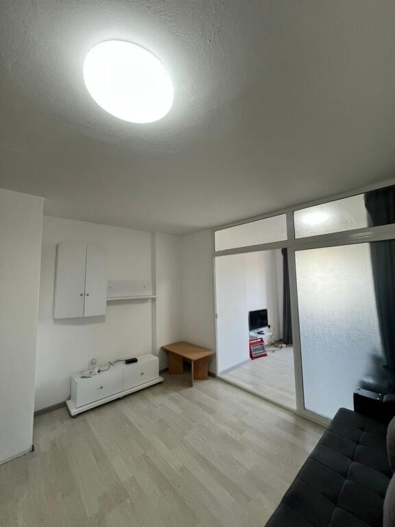 🏡 Shitet Garsoniere e Organizuar në 1+1 – Shkëmbi i Kavajës, Durrës