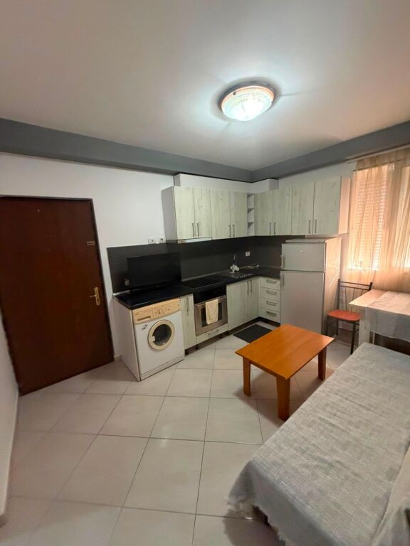Qera | Garsoniere |Rruga e Durresit | 460 €/muaj