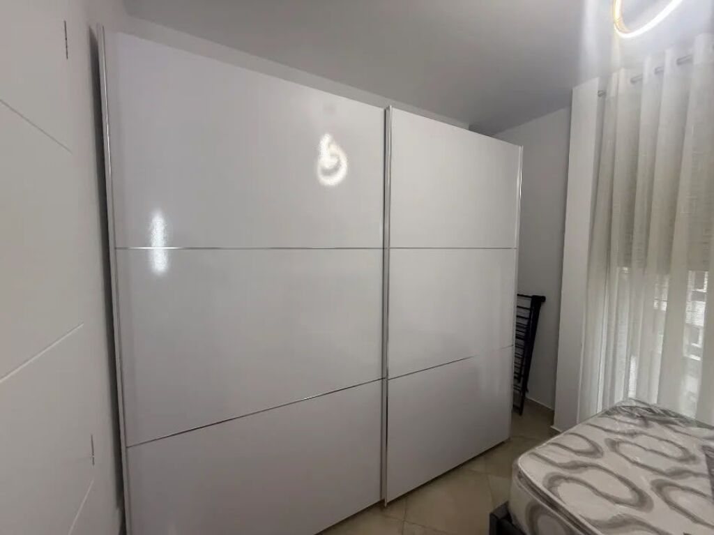 Apartament 2+1 qera, Rruga e Barrikadave