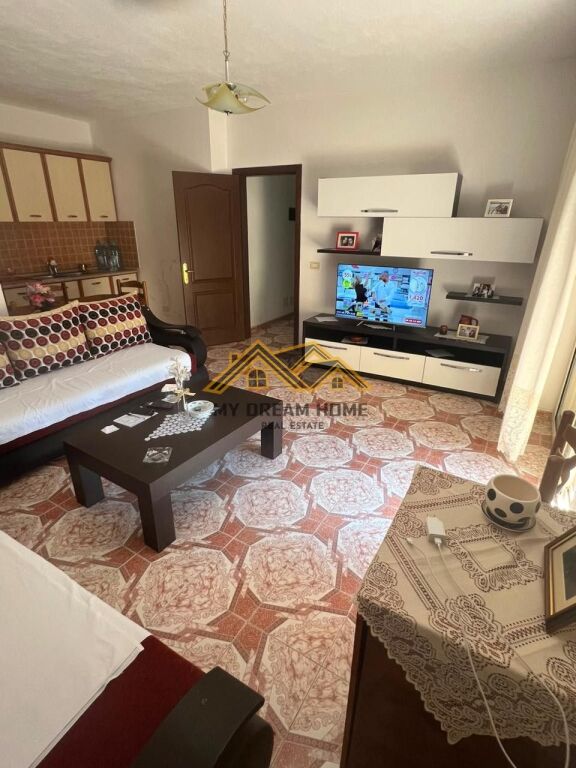 APARTMENT 1+1 FOR SALE IN THE CENTER OF DURRES NEAR THE COURT!
