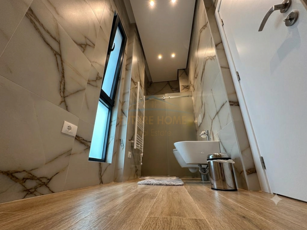 Rent, Apartment 2+1+2 + Parking Space, Square 21