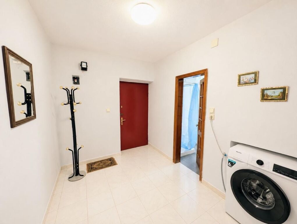 Affittasi Appartamento 2+1+1 con Balcone