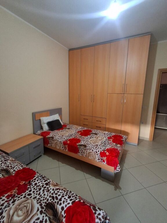 📍    Apartament 2+1 me Qira Afatgjatë | Kisha Ortodokse, Vlorë