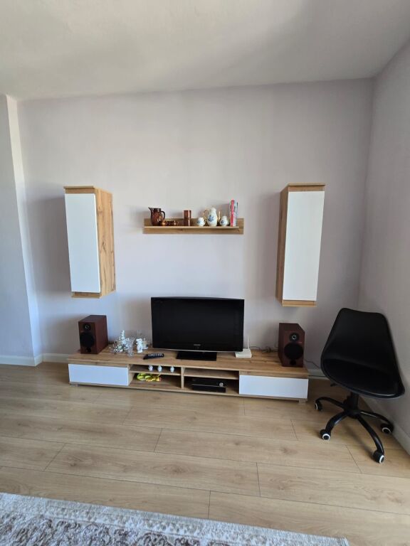 SHITET GARSONIERE NE ILIRIA PLAZH DURRES 52000 EURO