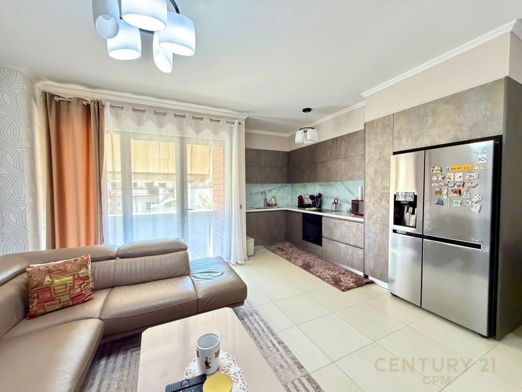 APARTAMENT 2+1+2 PER QIRA KOMPLEKSI "TOWER BRIDGE" RRUGA E DIBRES!