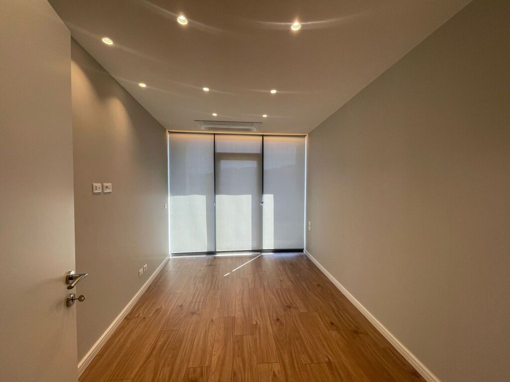 Zyre per qira tek Lake View Residence