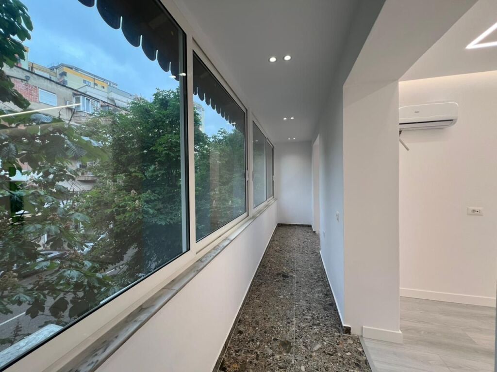 Office space on Barrikadave street
