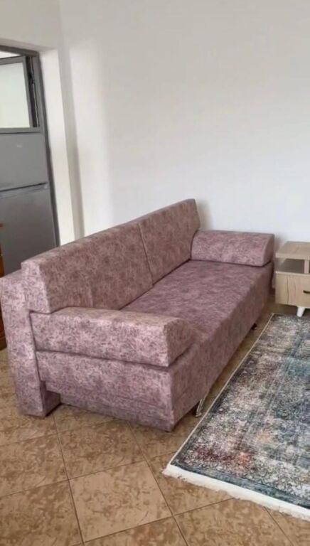 Qera | Shtëpi private 1 + 1 | Rruga Xhanfize Keko | 300 €/muaj