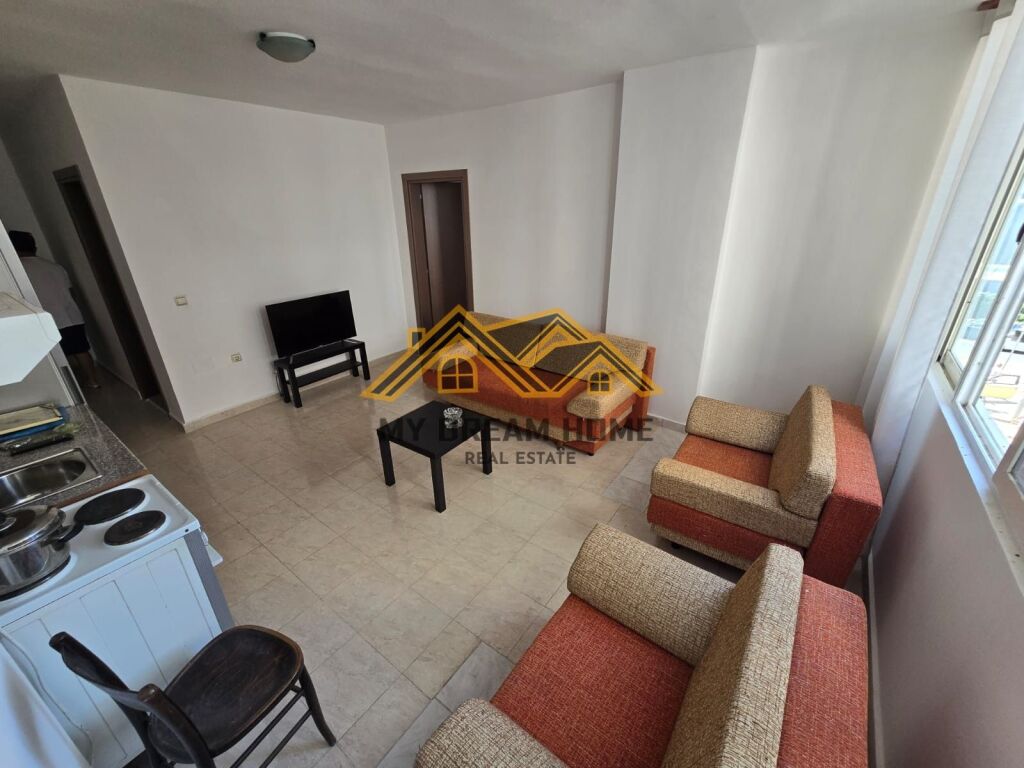 VENDESI APPARTAMENTO 1+1 SPIAGGIA DURAZZO