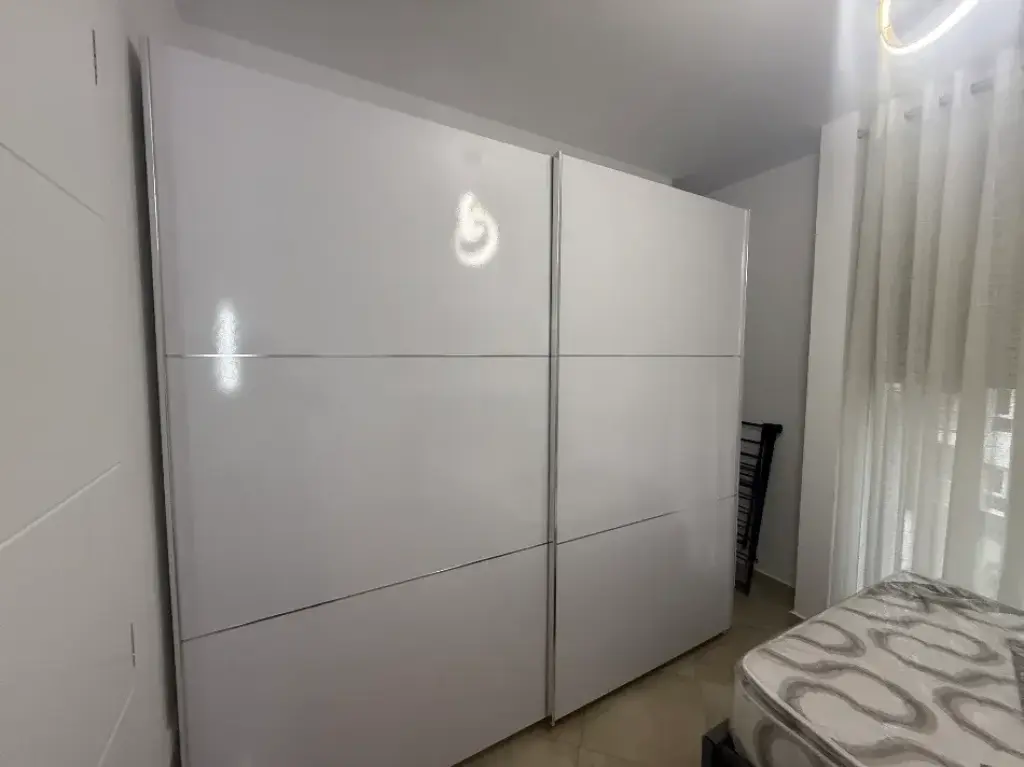 Rent | Apartament 2 + 1 | Rruga e Barrikadave | 800 €/month
