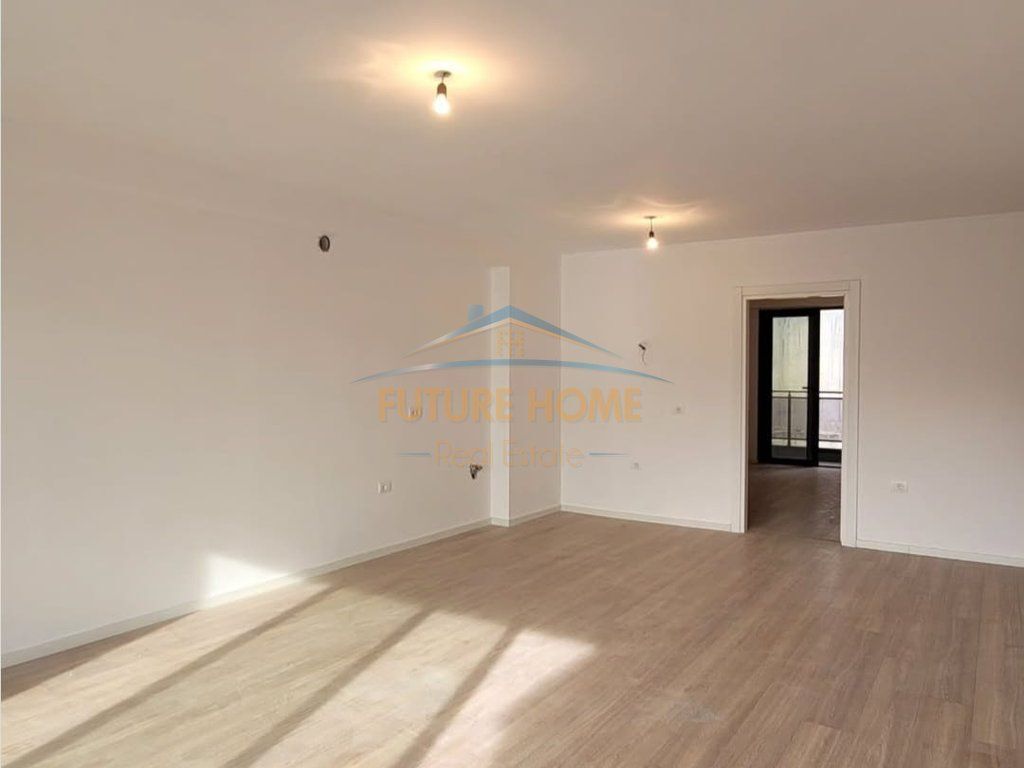 In vendita, Appartamento 1+1, Saranda.