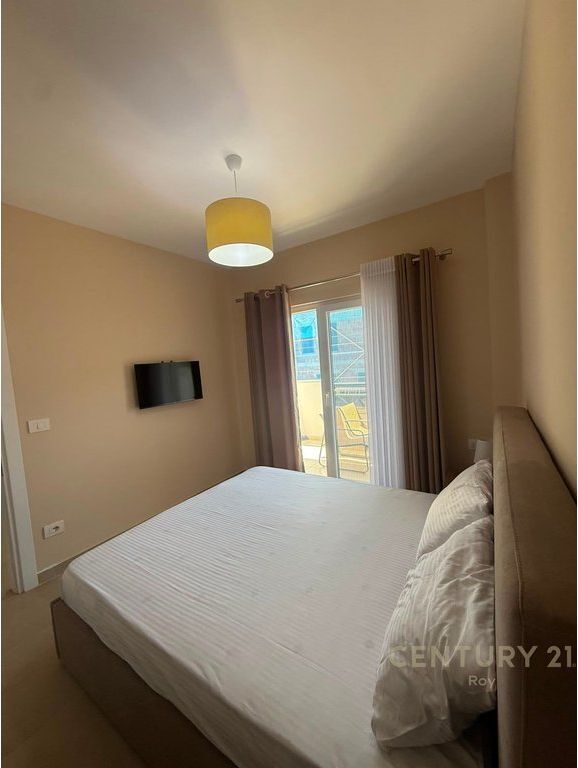 SHITET SUPER APARTAMENT 1+1 NE QENDER TE GOLEMIT!!!!!