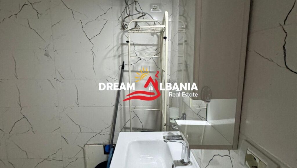 Jepet me qera garsoniere me mobilim modern ne rrugen e Barrikadave(ID 4201105 ) f