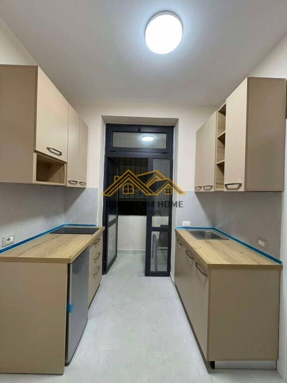 APPARTAMENTO 1+1 SULLA SPIAGGIA DI DURRËS, IN VENDITA!