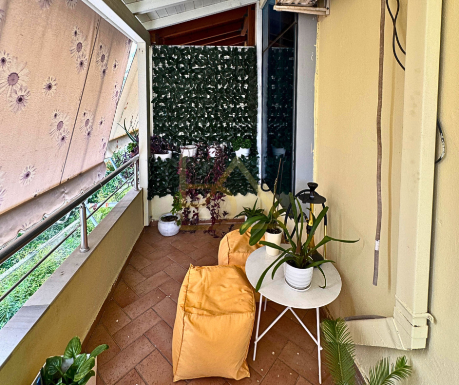 Apartament 1+1 për Shitje – Lungomare, Vlorë