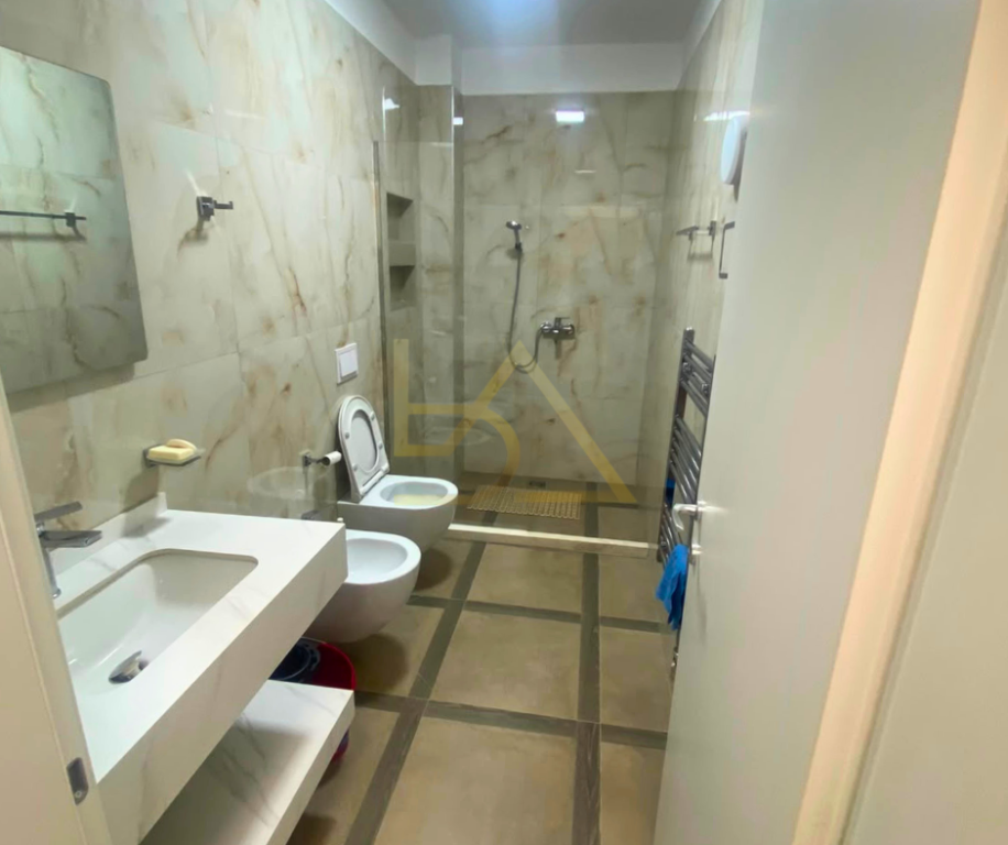 Apartment 3+1+2 for Rent – Garden Building, Kavaja Street, Tirana