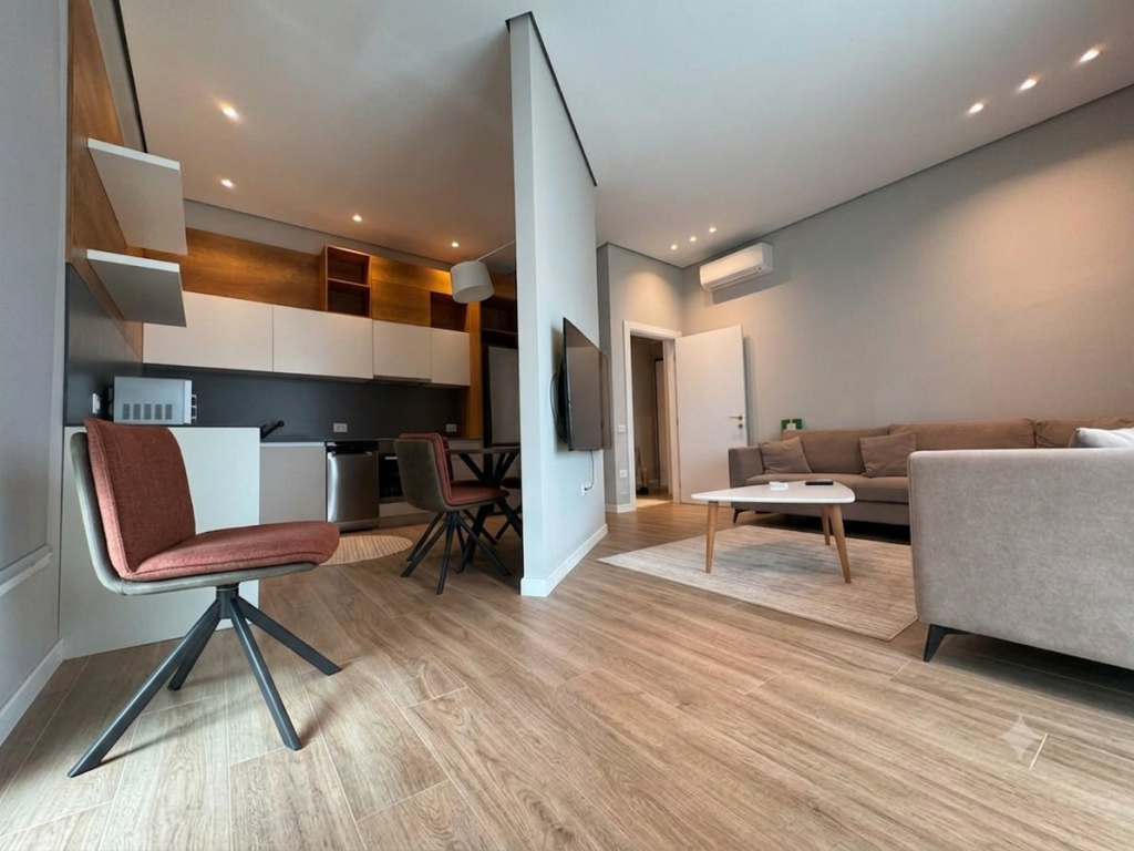Rent, Apartment 2+1+2 + Parking Space, Square 21