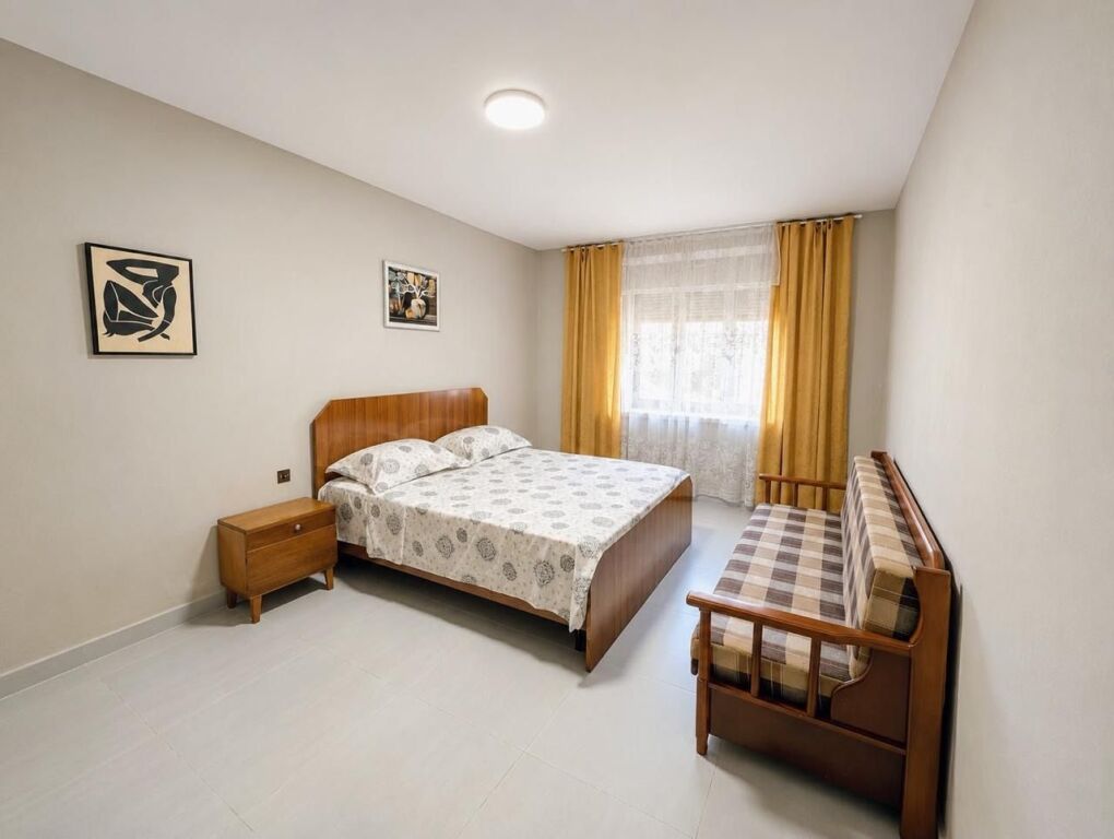 Affittasi Appartamento 2+1+1 con Balcone