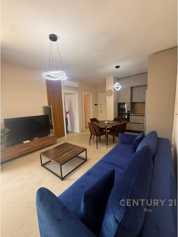 SHITET SUPER APARTAMENT 1+1 NE QENDER TE GOLEMIT!!!!!