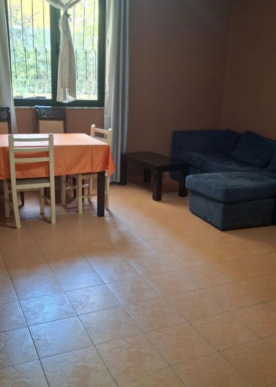 Jepet me qira apartament 2+1 te Kodra e Diellit!